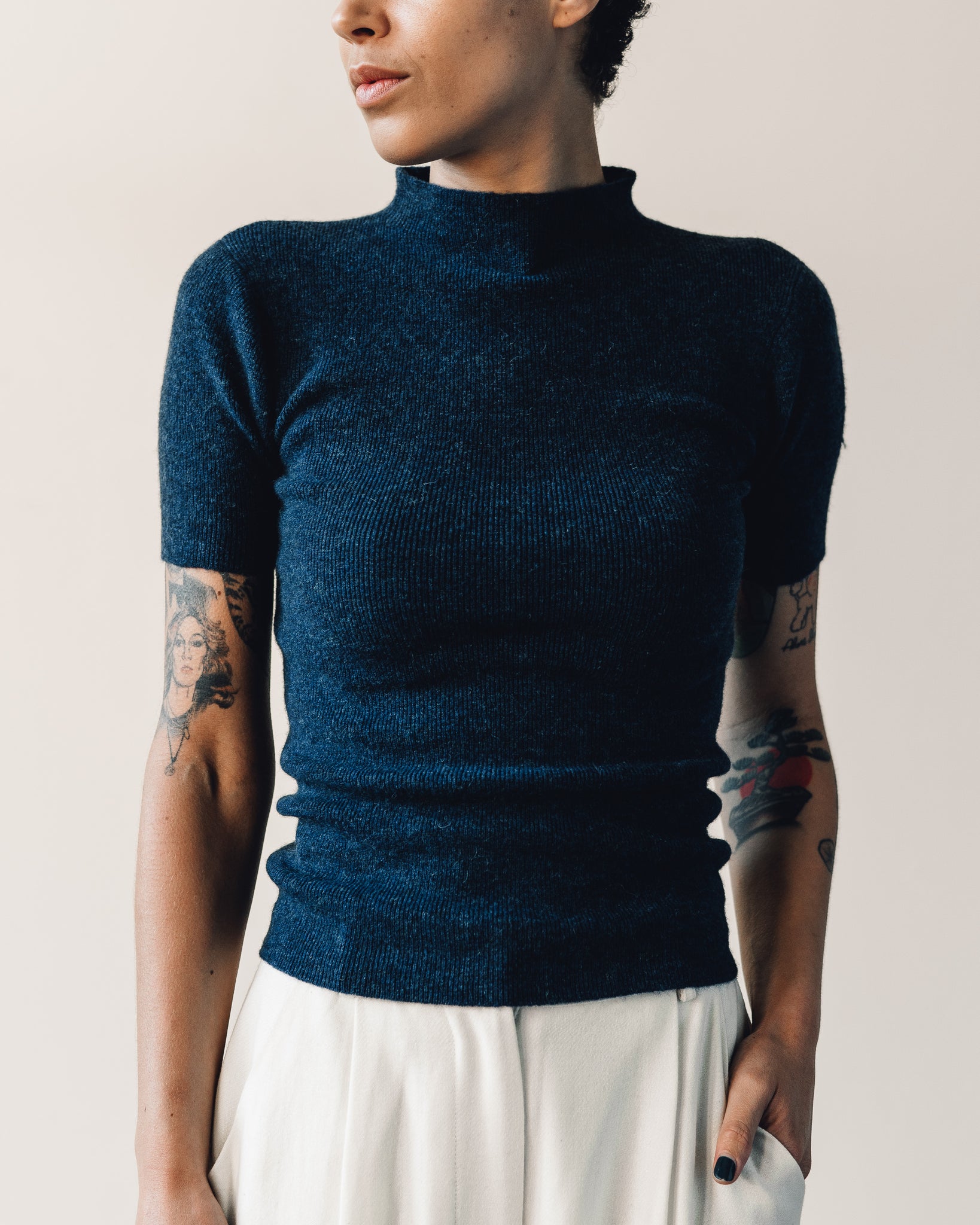 Ribbed Crew Neck Fitted Short Sleeve Jumper
