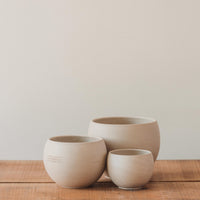 Astrid Pots, Tan