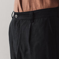 Evan Kinori Single Pleat Pant, Black Linen/Wool Twill