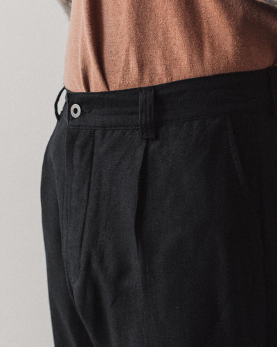 Evan Kinori Single Pleat Pant, Black Linen/Wool Twill