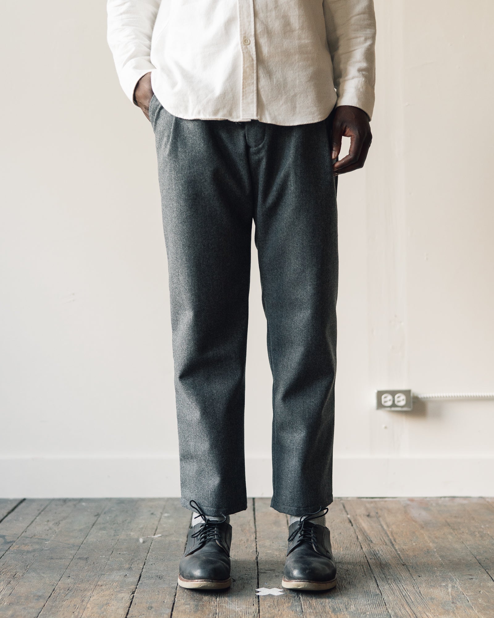 Arpenteur Service Trousers in Wool, Grey