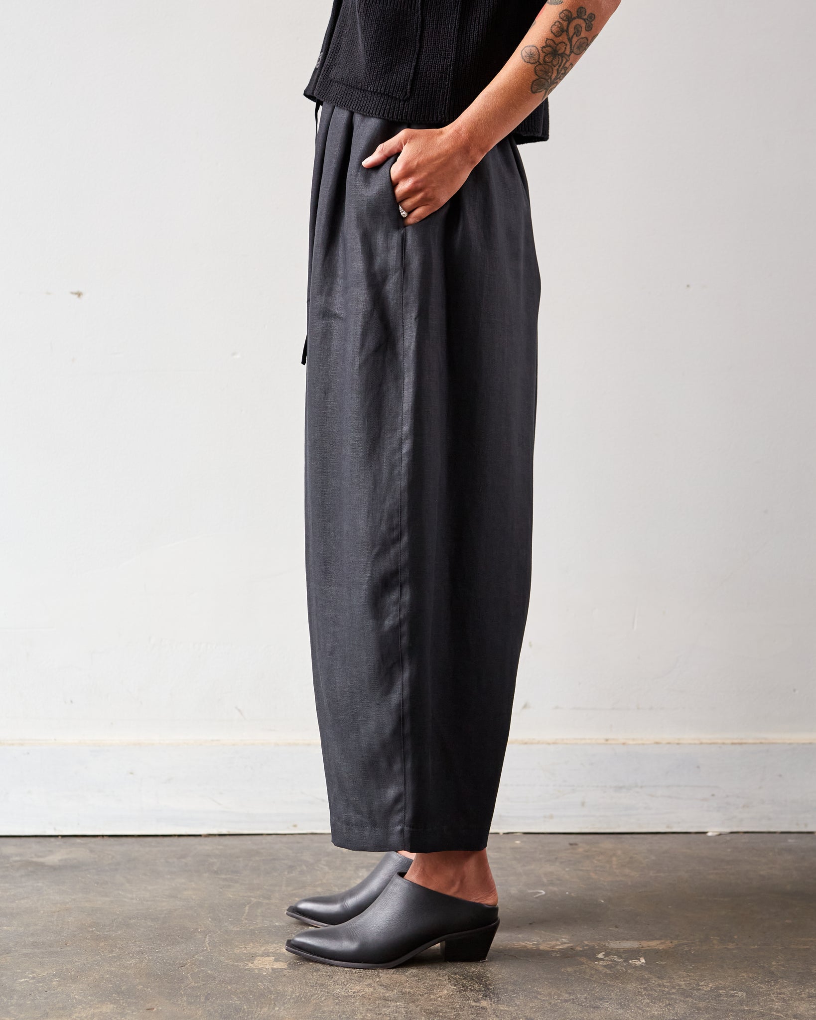 Cordera Linen Maxi Pants, Black