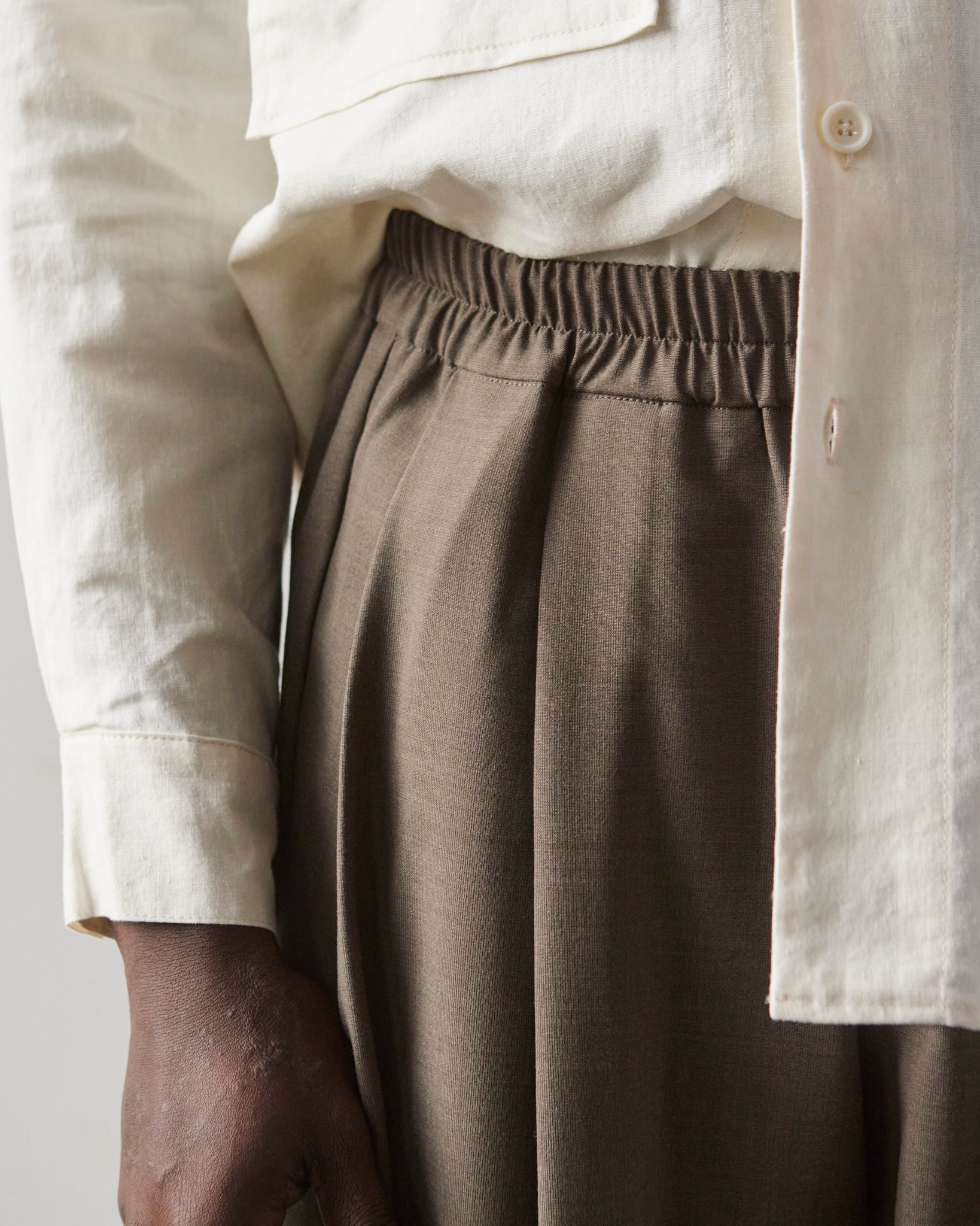 Cordera Tailoring Elastic Waist Pants, Vetiver