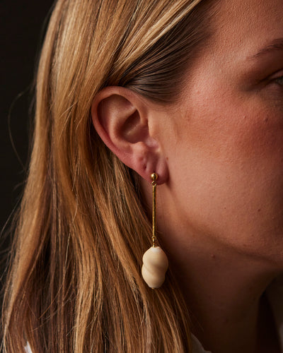 Crescioni Oliva Earrings, Bone