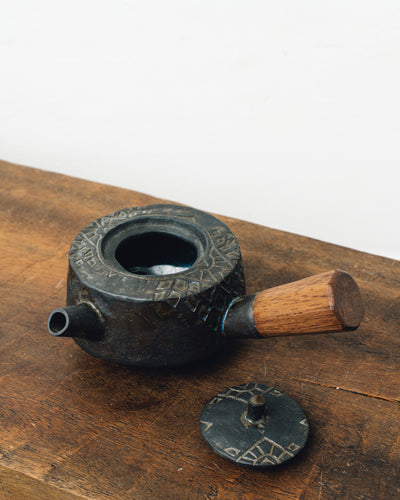 Ayame Bullock Carved Teapot with Walnut Handle