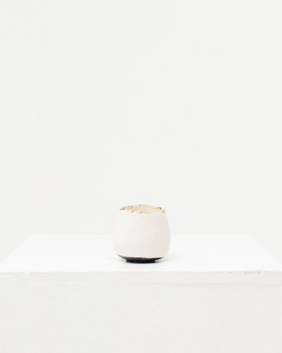 Ayame Bullock White Antique Rim Sake Cup