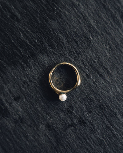 SUAI Ona Small Ring with Pearl