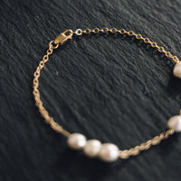 SUAI Mir Pearl Bracelet