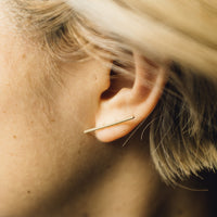 Mirta Thin Line Earring