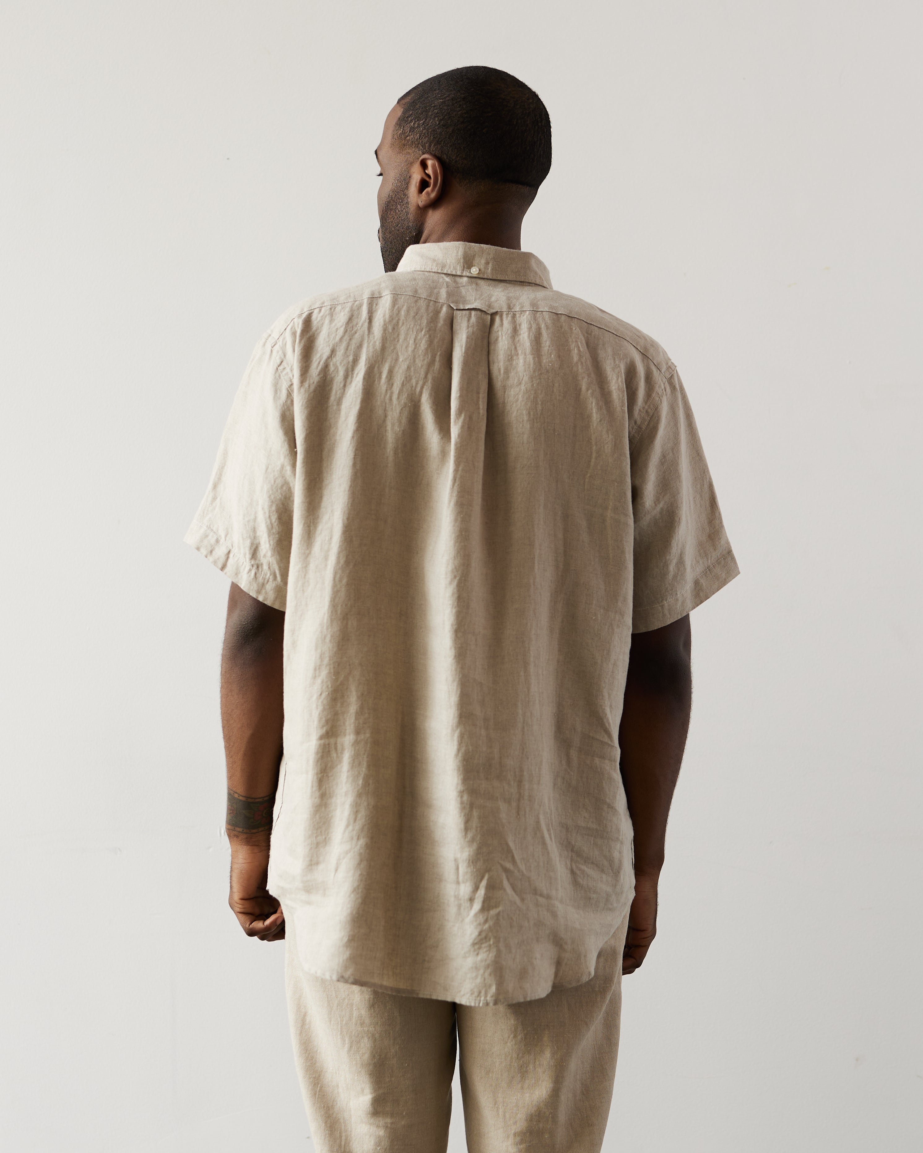 Engineered Garments｜SHORT-SLEEVED SHIRTS (Popover BD Sh Engineered Garments Popover BD Shirt, Natural – Glasswing