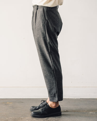 Evan Kinori Single Pleat Pant, Lambswool Charcoal