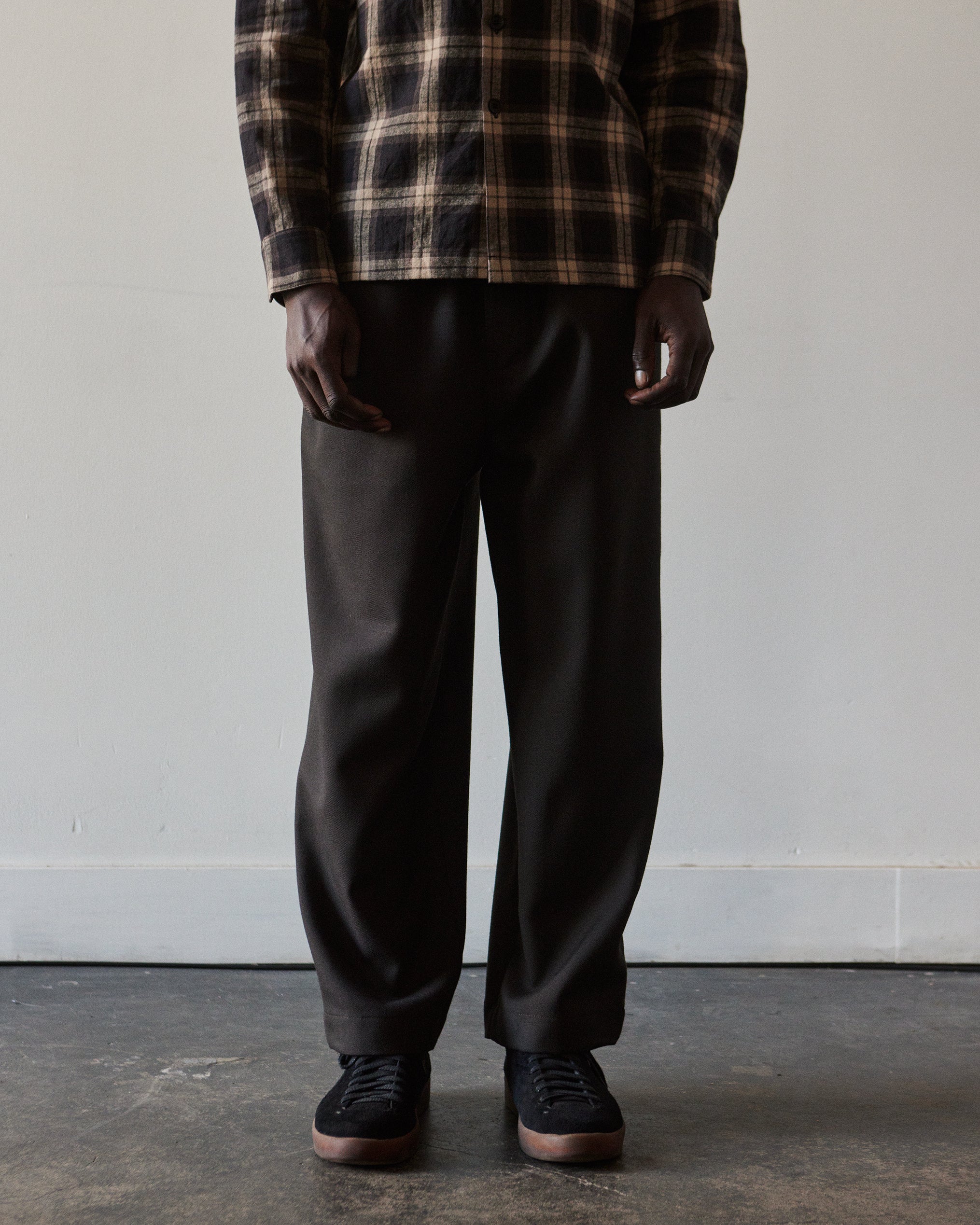 Evan Kinori Heavy Wool Elastic Pant, Dark Brown – Glasswing