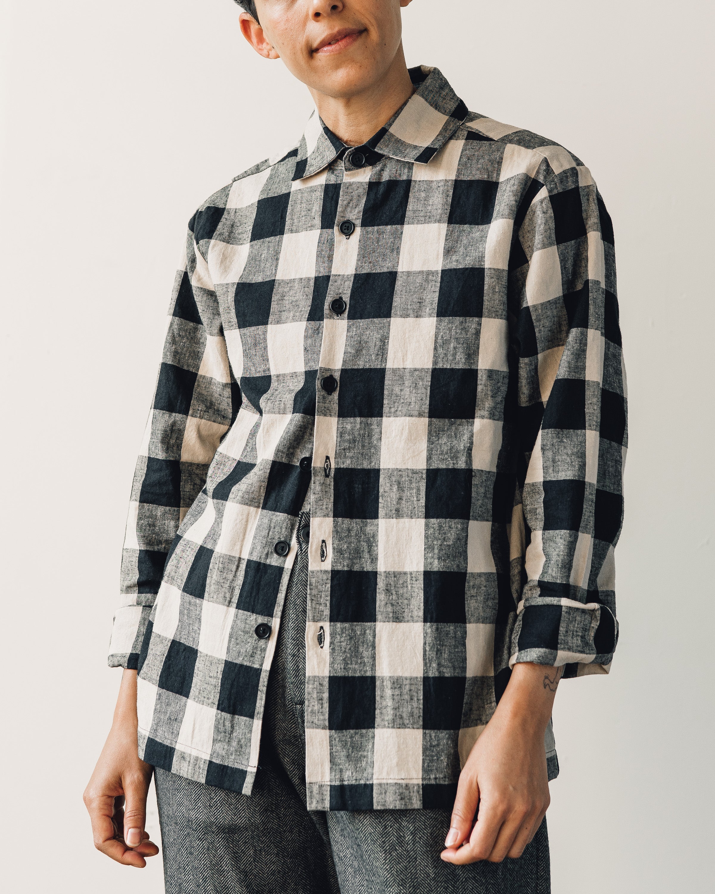 【美品】evan kinori チェック柄ウールシャツ Evan Kinori Flat Hem Shirt, Black/Tan Check – Glasswing