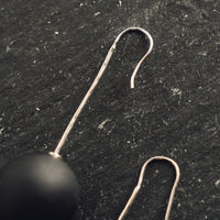 Crescioni Bola Earrings, Black