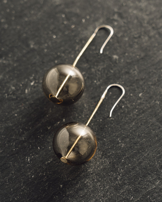 Crescioni Bola Earrings, Smoke