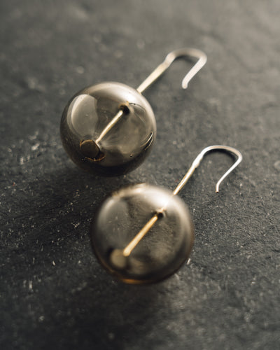 Crescioni Bola Earrings, Smoke