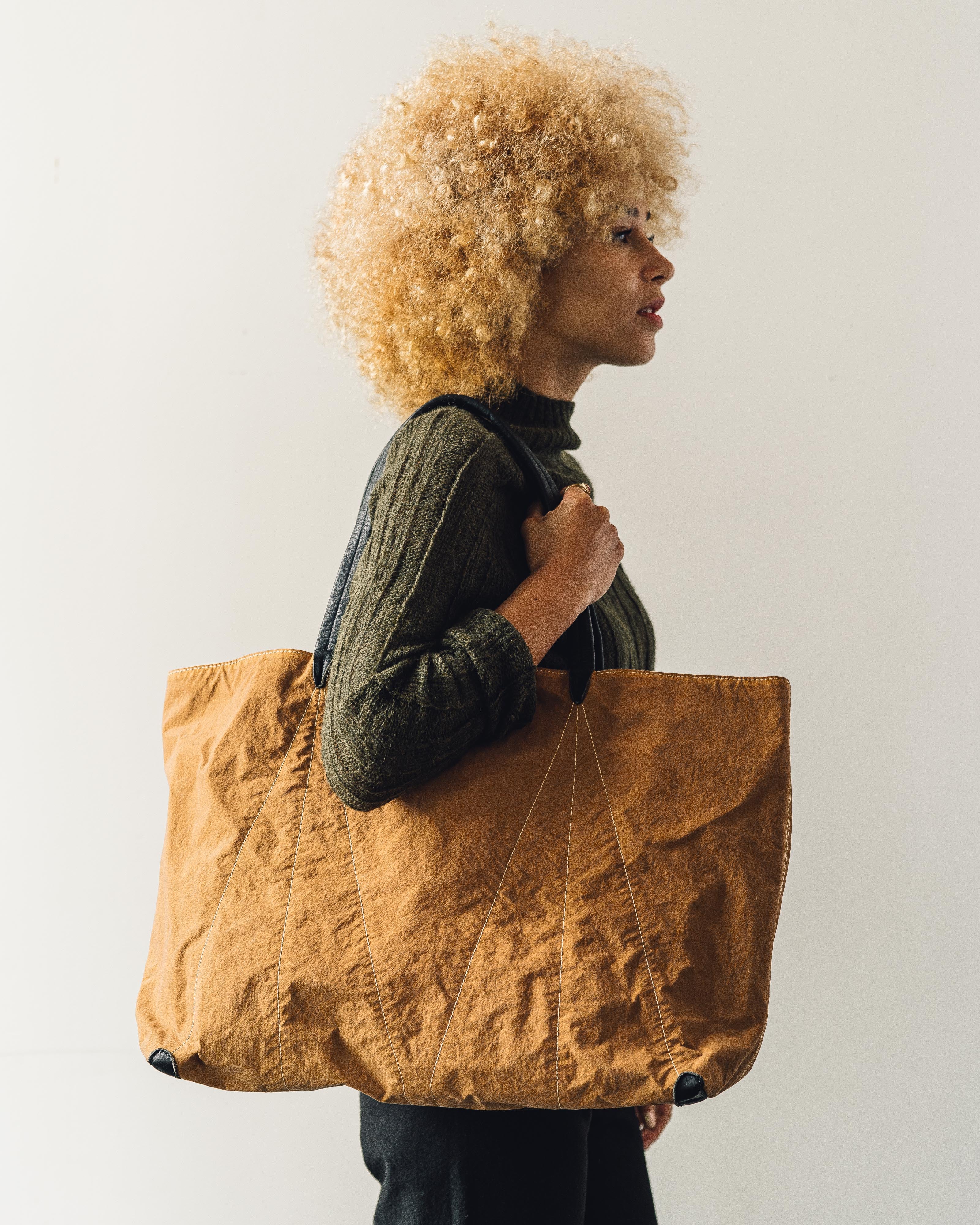 Postalco Travel Bag LT, Hazel – Glasswing