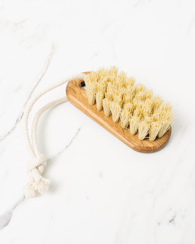 Handcrafted Nail Brush Lovisa from Iris Hantverk – Pipit & Finch