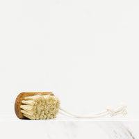 Iris Hantverk Nail Brush