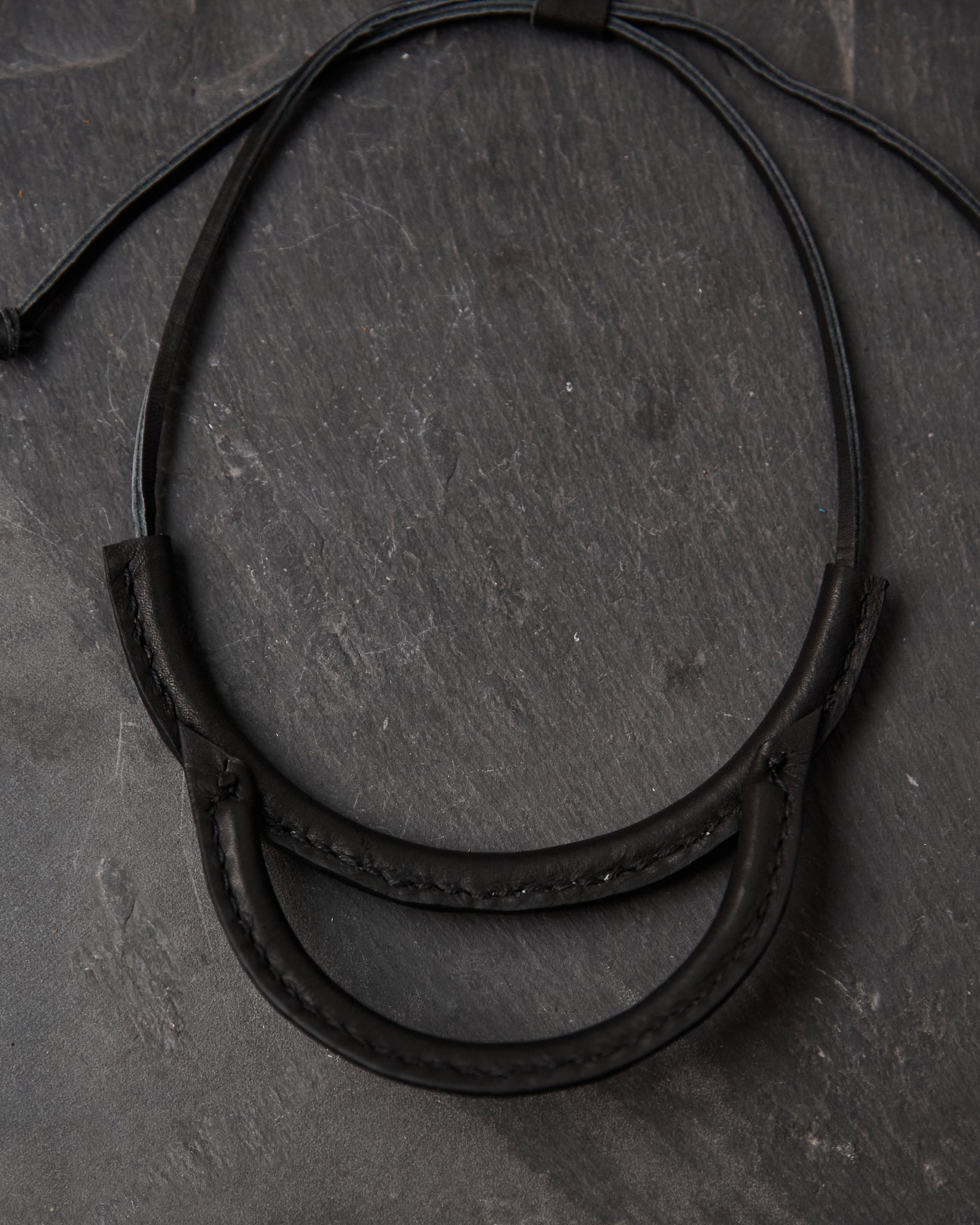 Crescioni Arc Necklace, Black