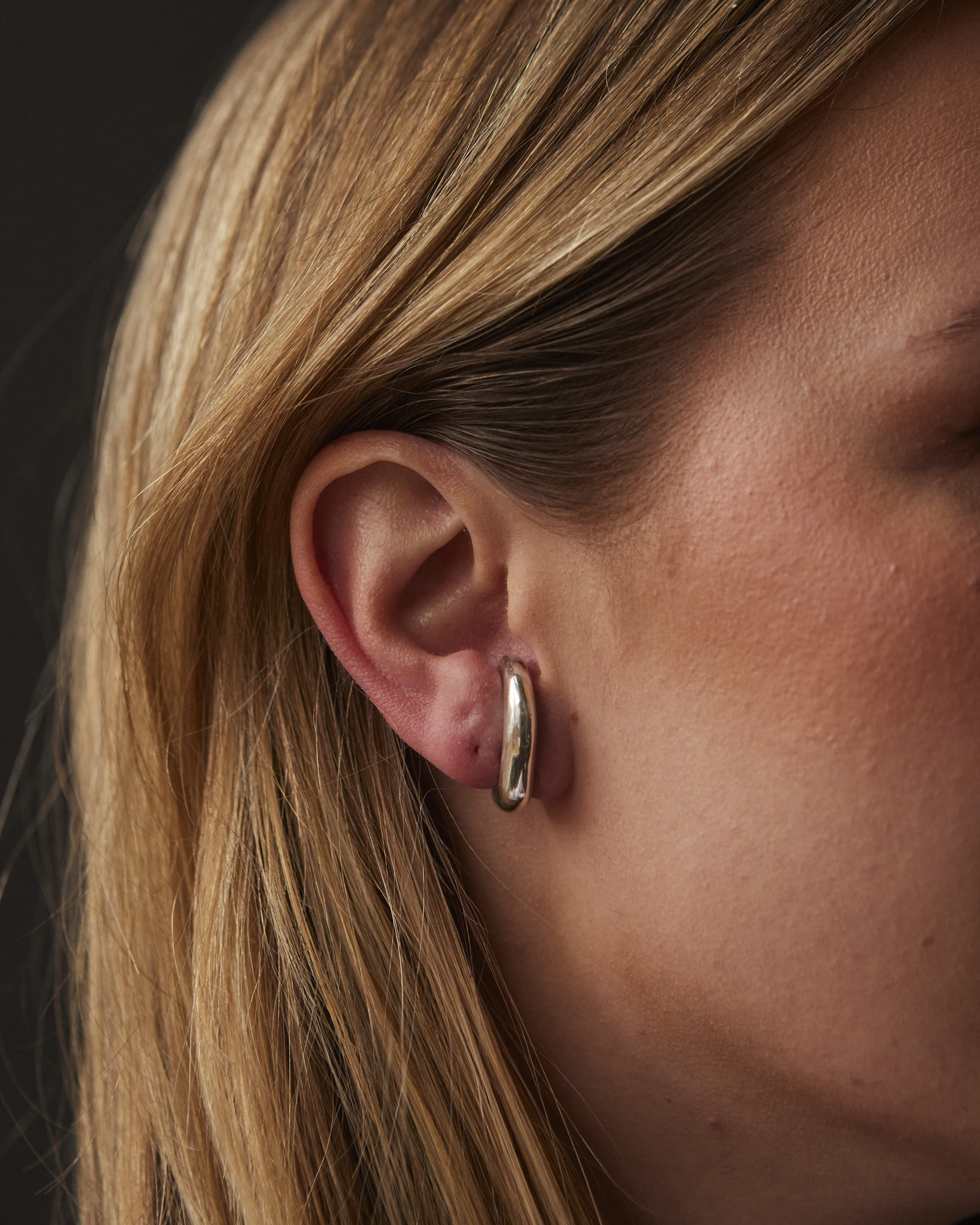 Hernan Herdez Lobe Hoop, Sterling Silver – Glasswing