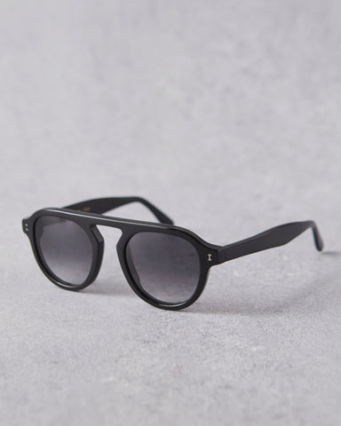 Illesteva Bergen II Sunglasses, Black