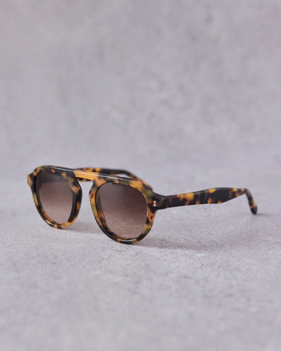 Illesteva Bergen II Sunglasses, Tortoise