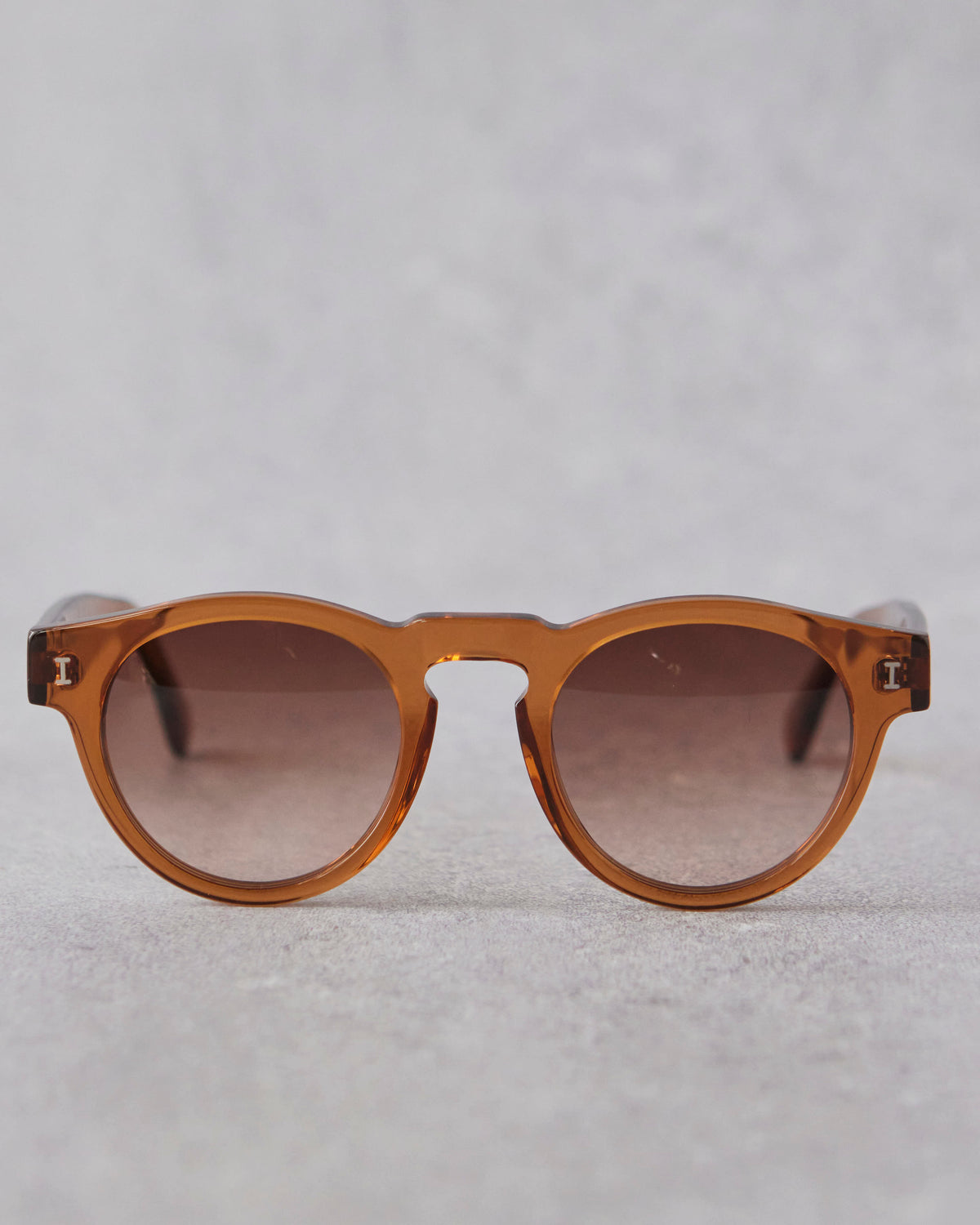 Illesteva Leonard Sunglasses, Cider – Glasswing display picture 1