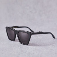 Illesteva Lisbon Sunglasses, Black