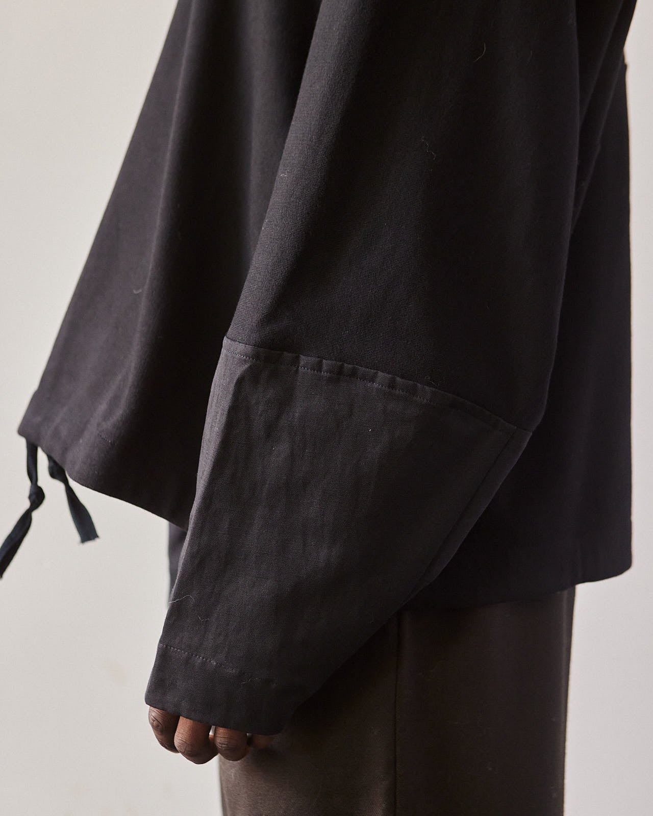 Jan-Jan Van Essche Sweat #54, Black – Glasswing