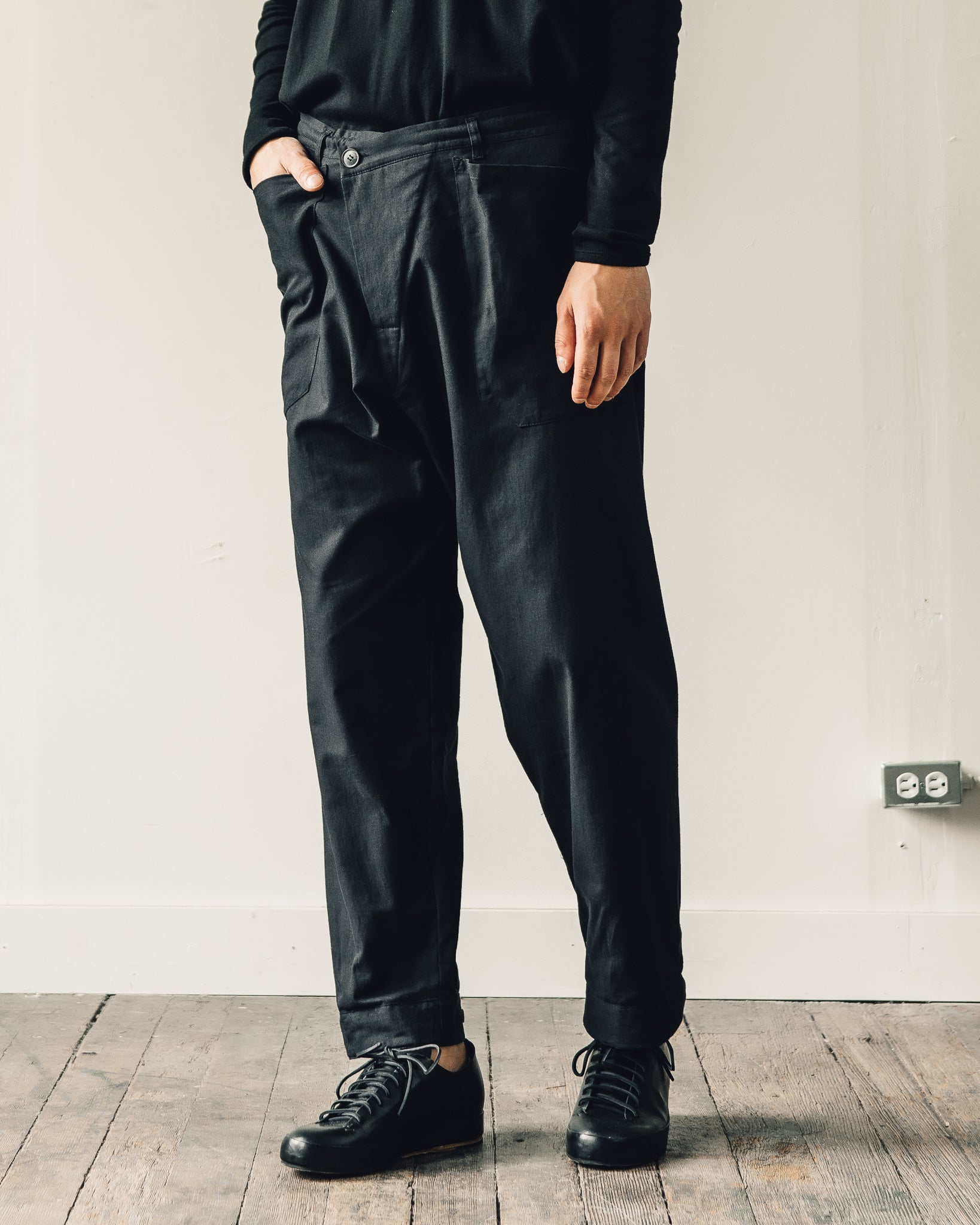 Jan-Jan Van Essche Trousers #50, Black Soft Twill – Glasswing