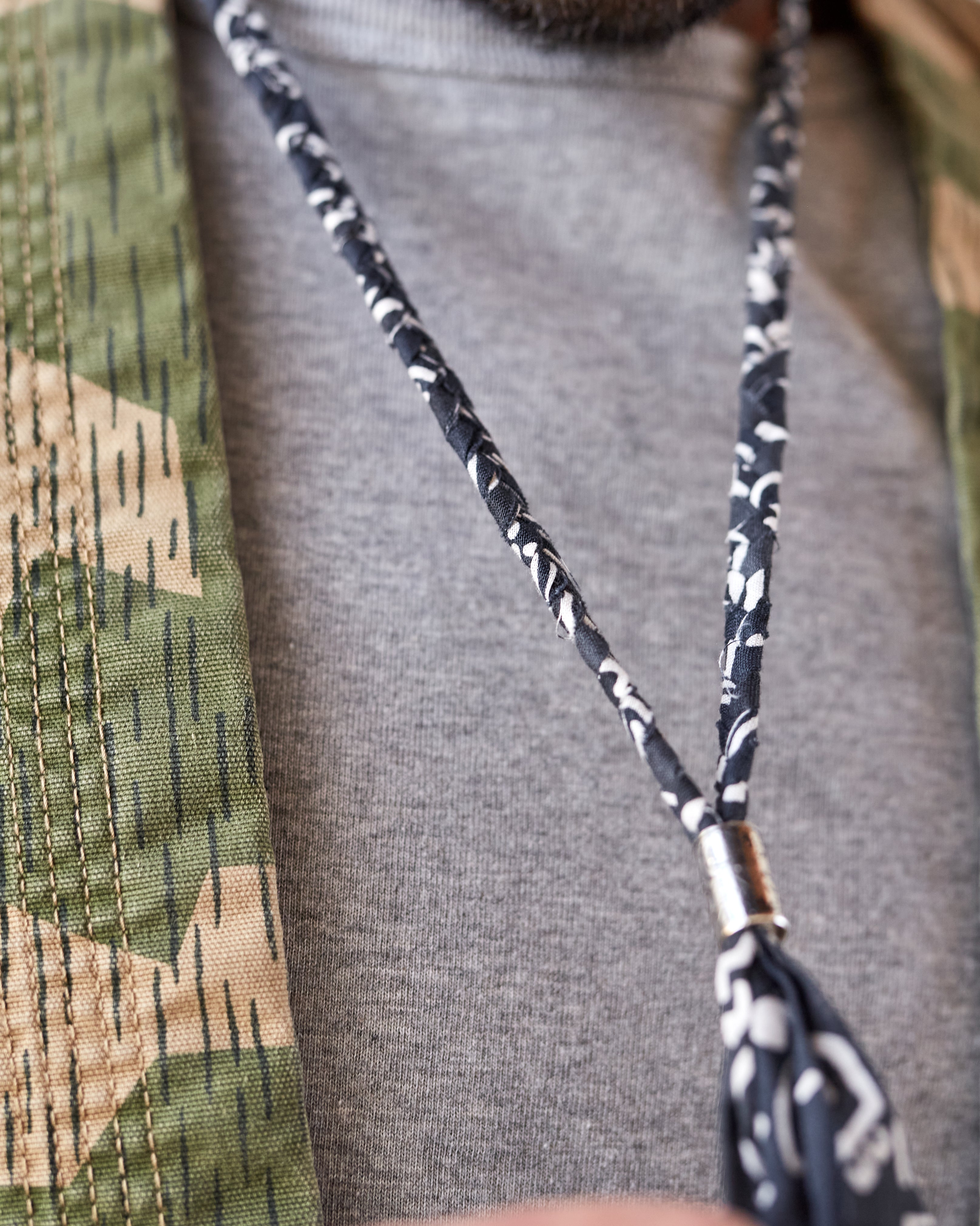 【KAPITAL】[KAPITAL] BANDANA NECKLACE 'LPU' Kapital Bandana Fringe Necklace, Red – Glasswing