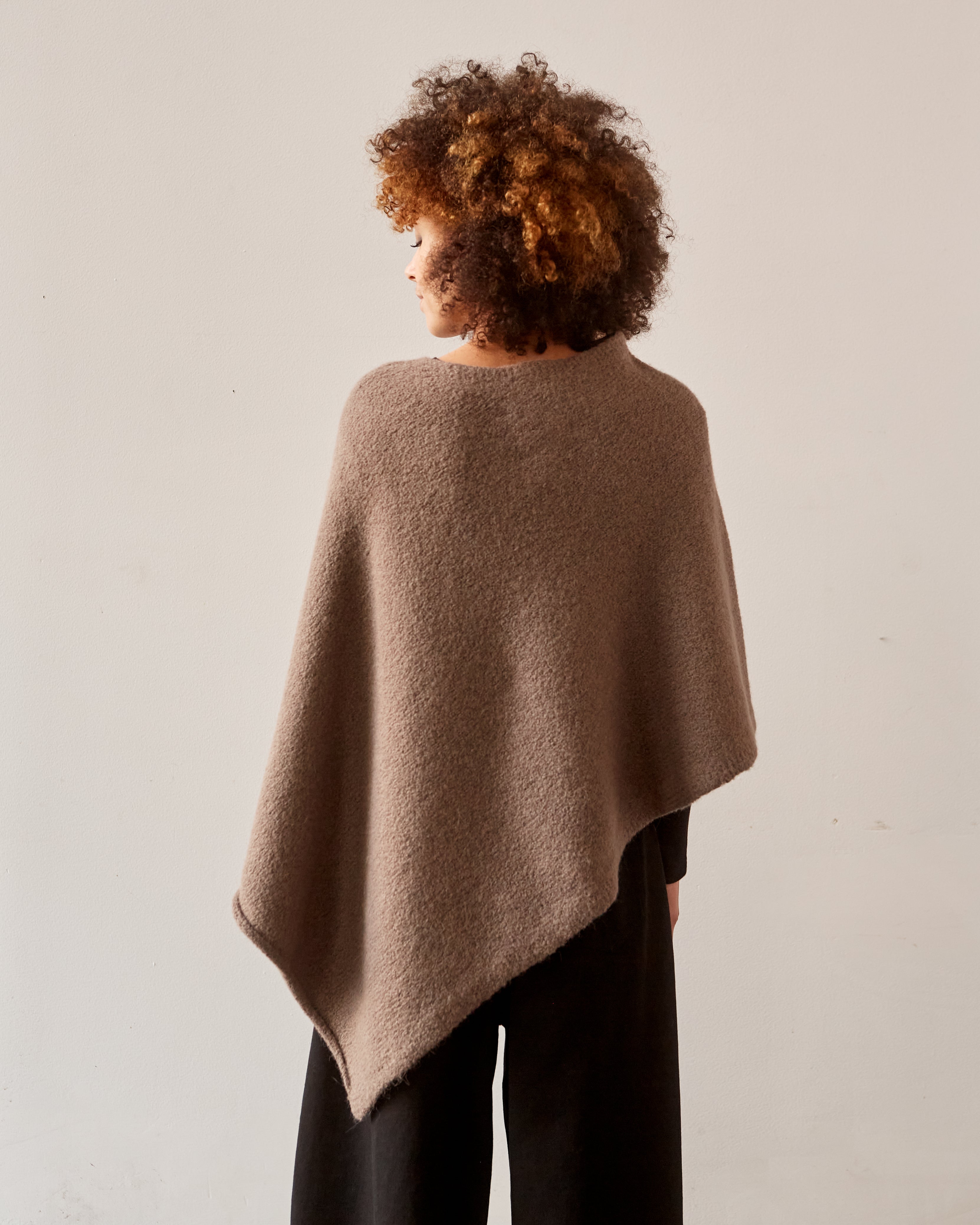 Lauren Manoogian Fold Poncho, Umber – Glasswing