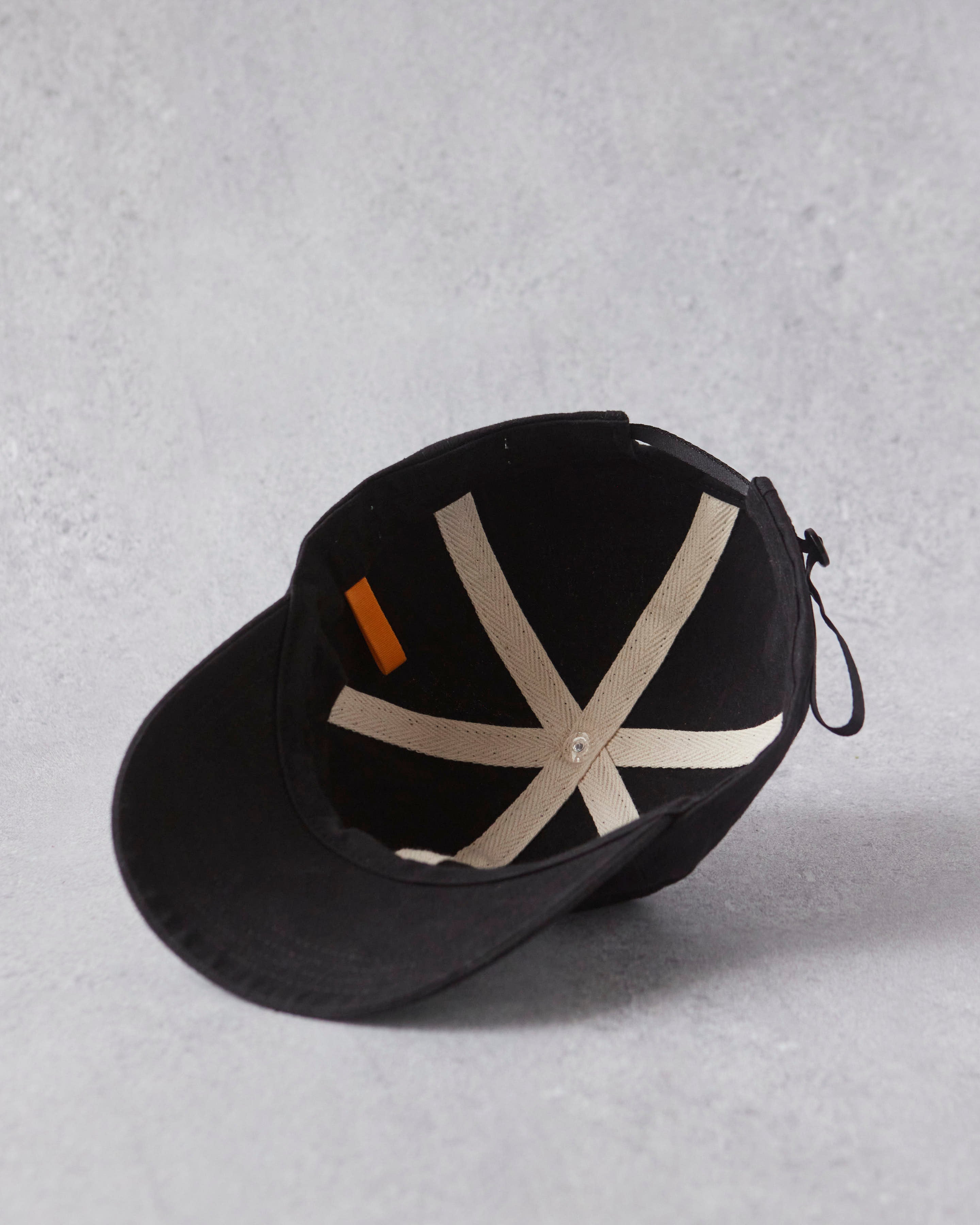 MAN-TLE R15C1 Unisex Hat, Field – Glasswing