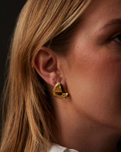 Maslo Thera Earrings, Gold