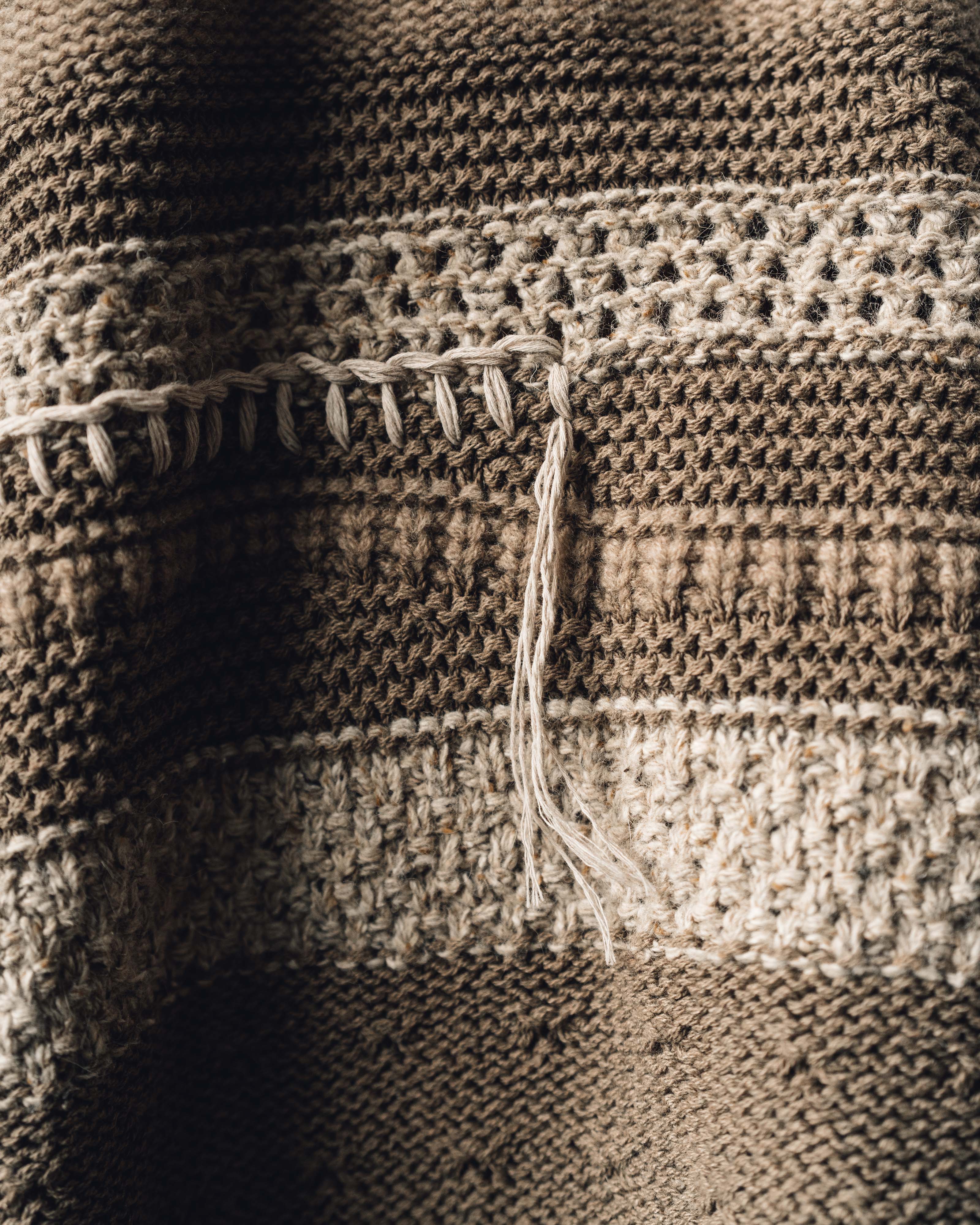Tassel patched loose knit sweater cheap