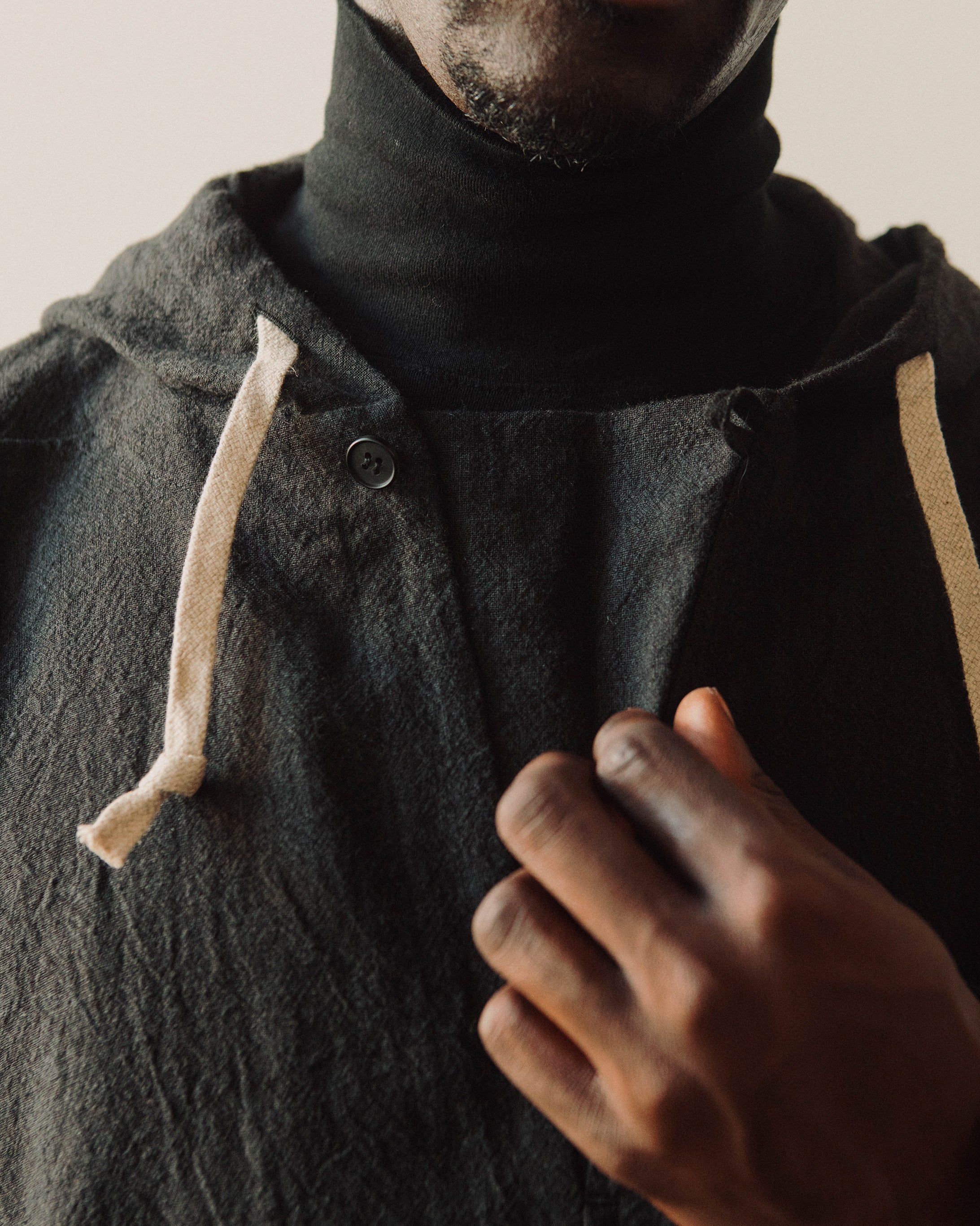 O-Project Hooded Pull Over Shirt, Black – Glasswing