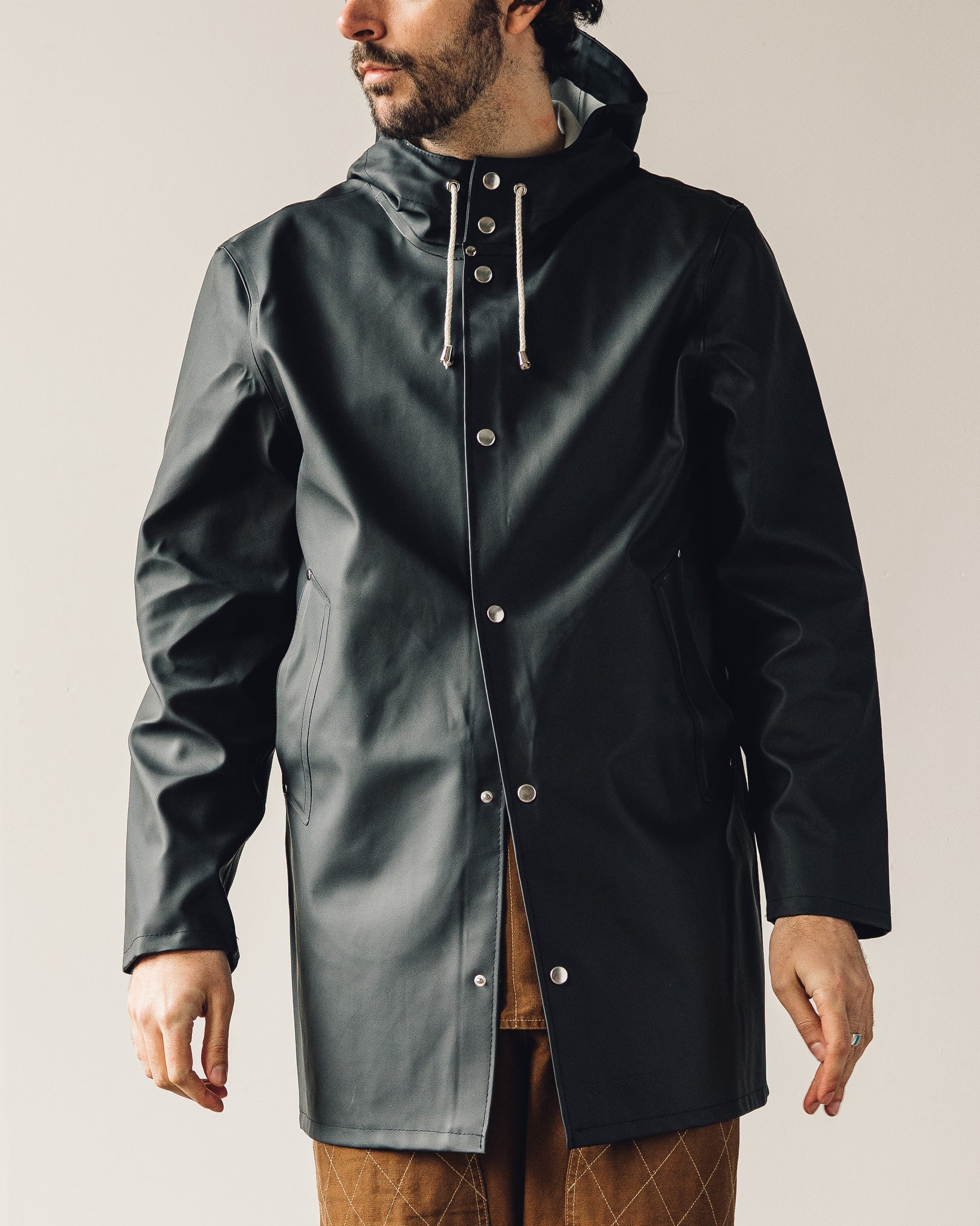 Stutterheim Stockholm Raincoat in Black | Glasswing Shop | Glasswing