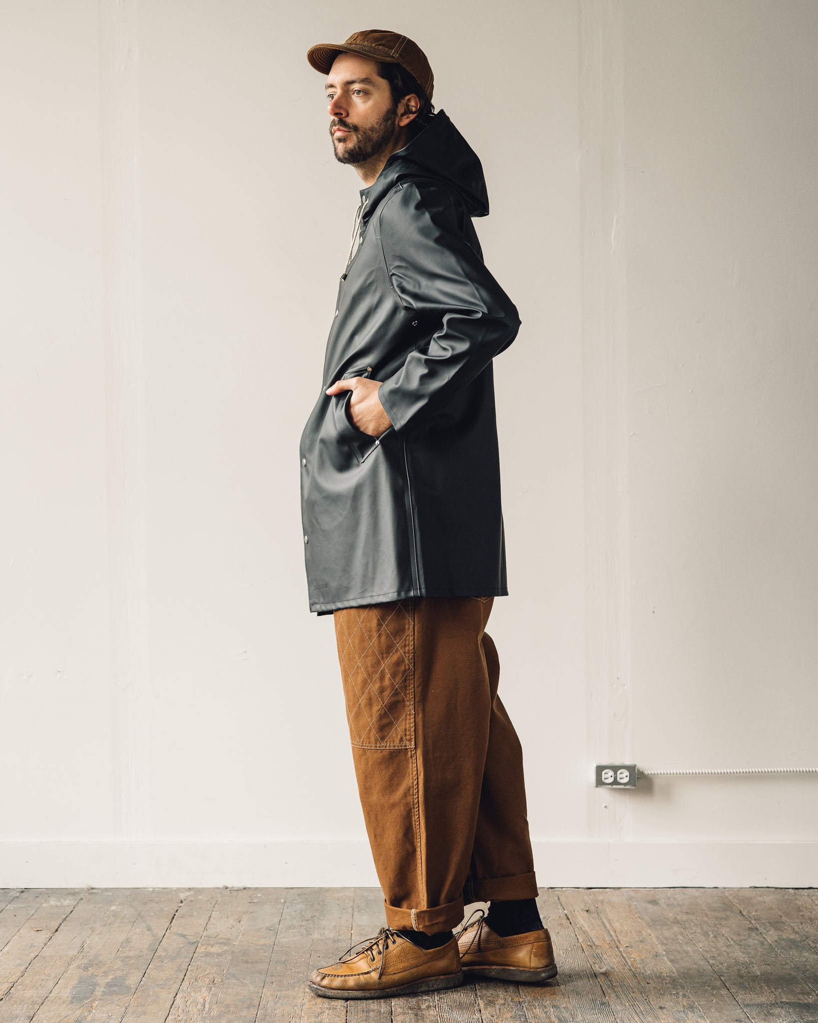 Stutterheim Stockholm Raincoat in Black | Glasswing Shop | Glasswing